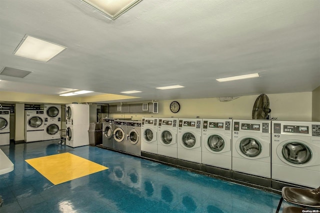 139-15 83rd Ave Unit 409, Briarwood, NY 11435 - shared laundry with washer and clothes dryer and stacked washer / drying machine