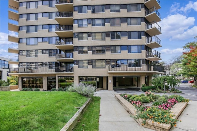 25 Rockledge Ave Unit 501, White Plains, NY 10601 - view of apartment building / complex