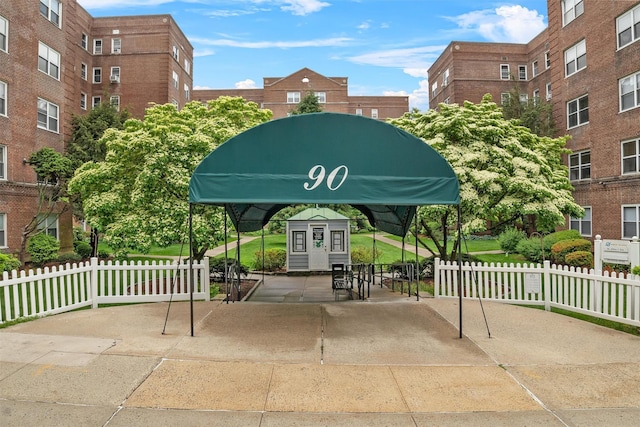 90 Bryant Ave Unit Ftd, White Plains, NY 10605 - view of property's community