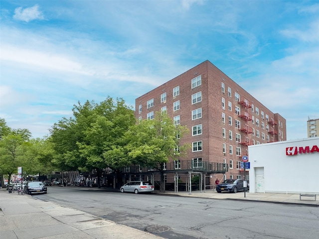 142-05 Roosevelt Ave Unit 331, Flushing, NY 11354 - view of building exterior