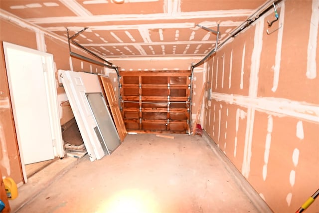 51 Manor Rd, Valley Stream, NY 11580 - view of garage
