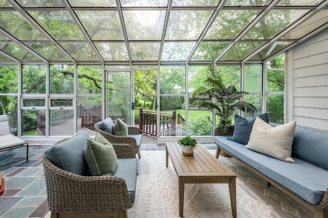 16 Cayuga Rd, Scarsdale, NY 10583 - sunroom / solarium featuring an outdoor living space