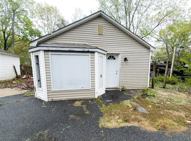 135 Mayfield Dr, Mastic Beach, NY 11951 - photo 3