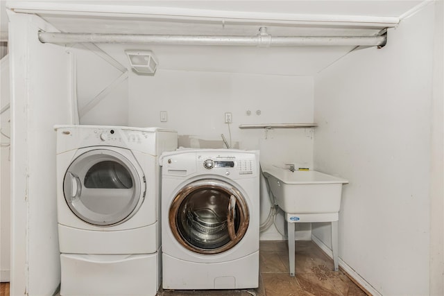 2733 Tenbroeck Ave, Bronx, NY 10469 - laundry area with washer and clothes dryer