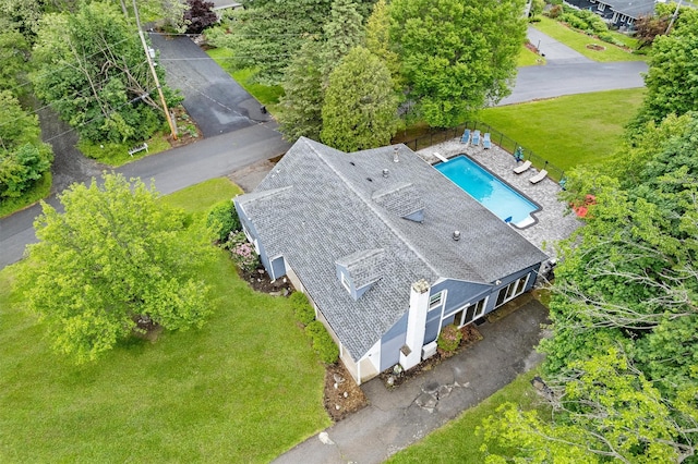 20 Idlewild Park Dr, Cornwall On Hudson, NY 12520 - aerial view of property and surrounding area featuring a pool area