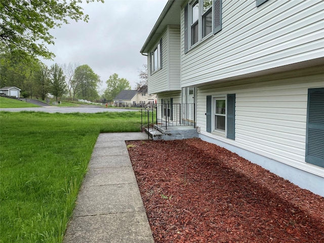 18 Prides Xing, Washingtonville, NY 10992 - view of green lawn
