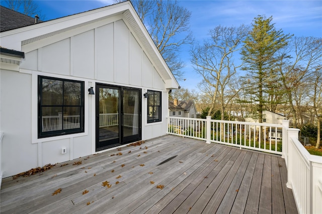 1350 Hortons Ln, Southold, NY 11971 - view of wooden deck
