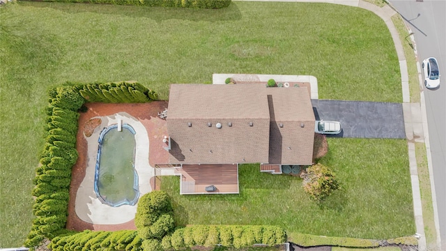415 Spotswood Englishtown Rd, Nj, NJ 08831 - view of subject property featuring a pool