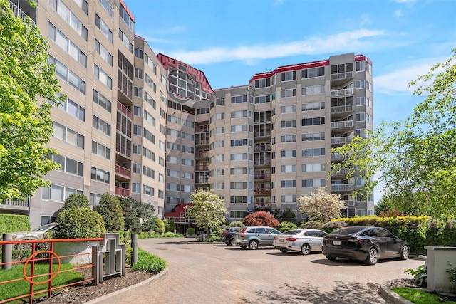 10 Stewart Pl Unit 4De, White Plains, NY 10603 - view of apartment building / complex featuring uncovered parking