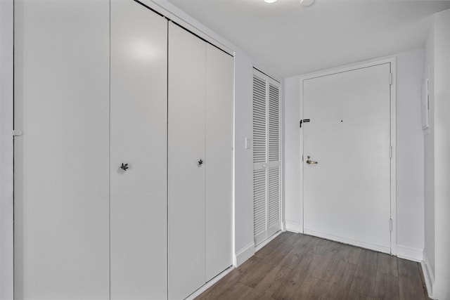 10 Stewart Pl Unit 4De, White Plains, NY 10603 - corridor with wood finished floors and baseboards