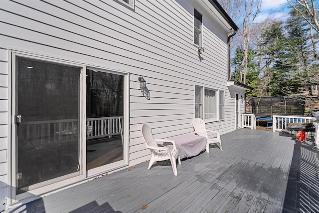 deck featuring a trampoline