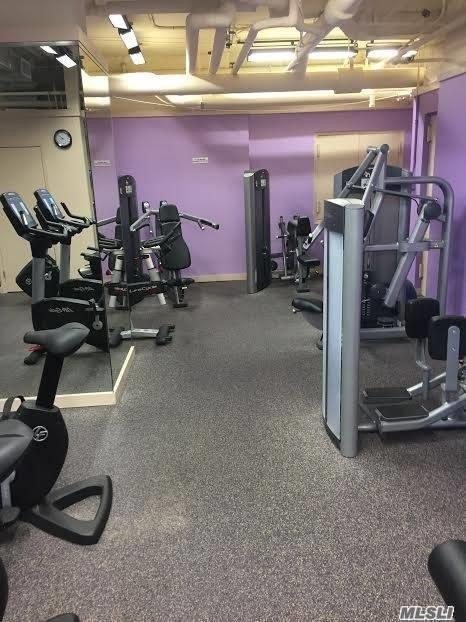 102-10 66th Rd Unit 26H, Forest Hills, NY 11375 - view of exercise room