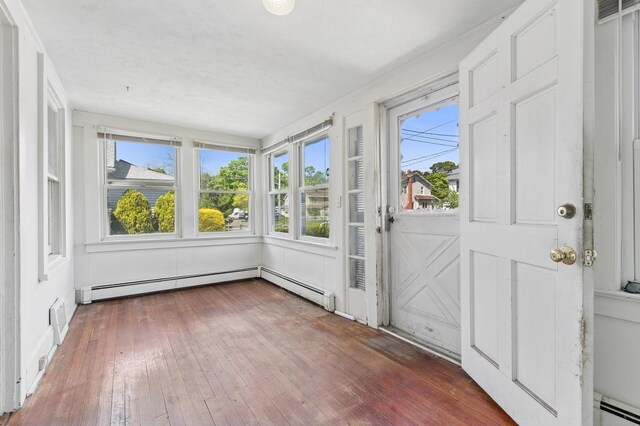 186 Falcon Ave, Patchogue, NY 11772 - photo 3