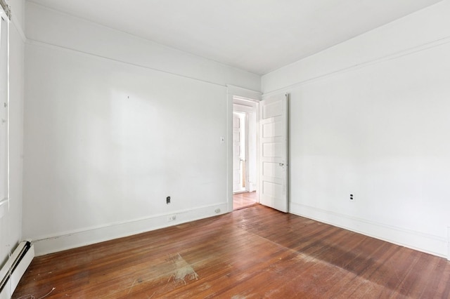 186 Falcon Ave, Patchogue, NY 11772 - photo 13
