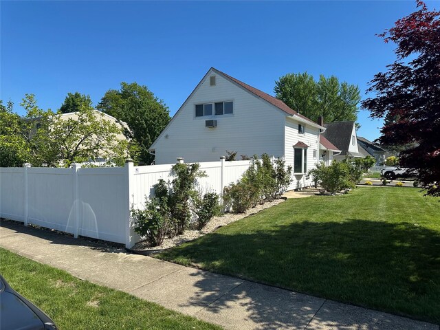 view of home's exterior