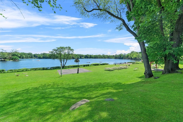 1271 California Rd Unit 1L, Eastchester, NY 10709 - view of home's community with a water view and a yard