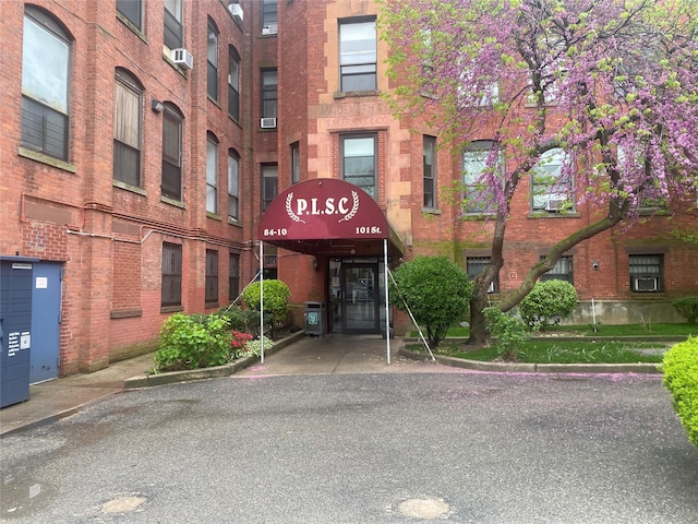 8410 101st St Unit 3U, Richmond Hill, NY 11418 - view of building exterior