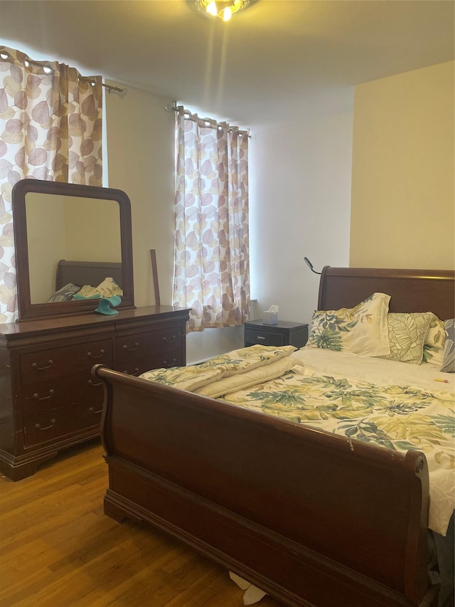 8410 101st St Unit 3U, Richmond Hill, NY 11418 - bedroom with wood finished floors