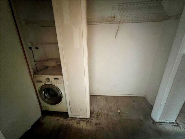 laundry area featuring washer / dryer and hardwood / wood-style floors