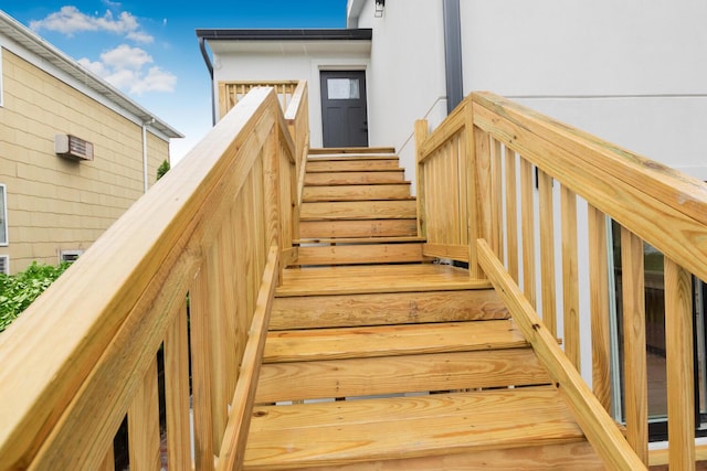 147 Florence St, Yonkers, NY 10704 - view of stairway