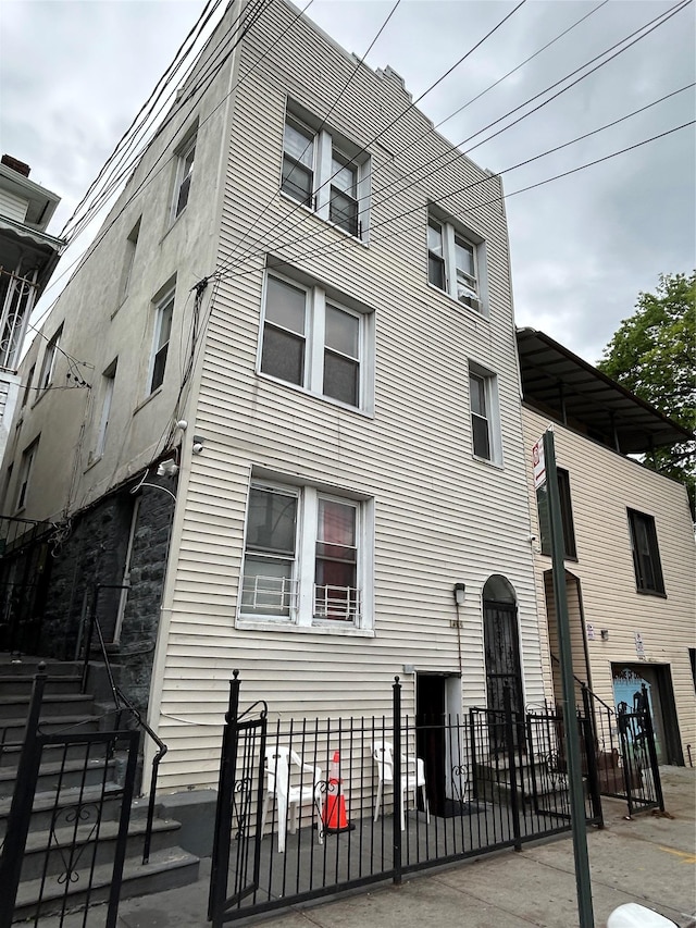 multi unit property with fence