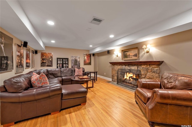3 Barkers Point Rd, Sands Point, NY 11050 - living area featuring a fireplace, light wood finished floors, recessed lighting, and baseboards