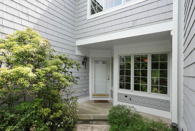48 Clarewood Dr, Hastings-On-Hudson, NY 10706 - view of property entrance