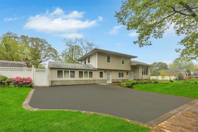 11 Rensselaer Dr, Commack, NY 11725