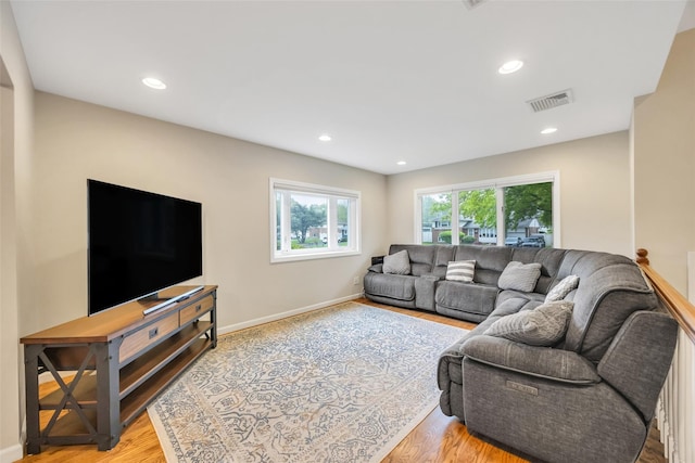 11 Rensselaer Dr, Commack, NY 11725