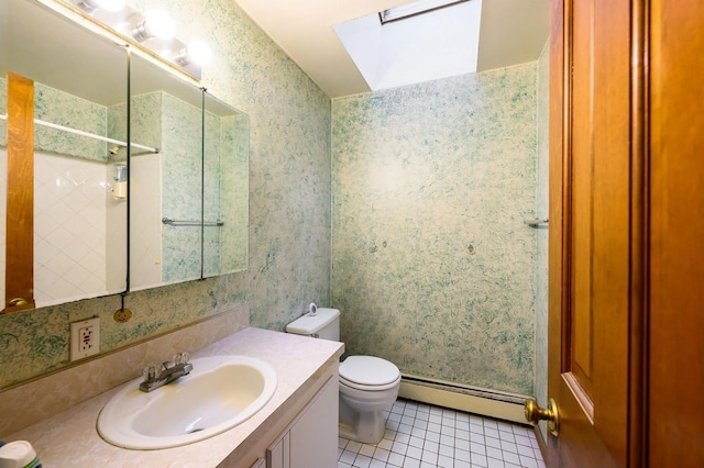 full bath with a baseboard heating unit, wallpapered walls, tile patterned floors, a skylight, and toilet