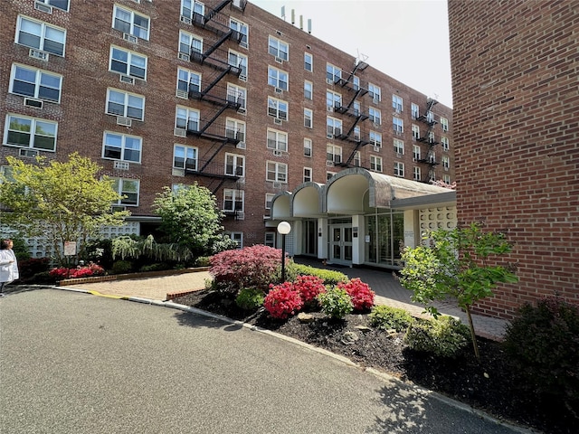 54-40 Little Neck Pkwy Unit 2K, Little Neck, NY 11362 - photo 42