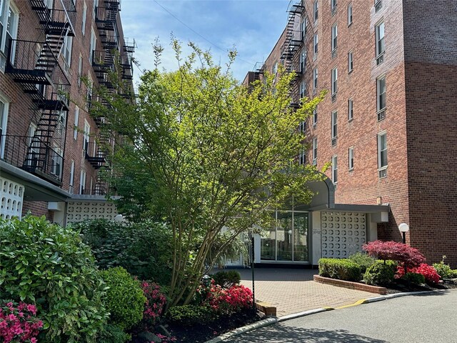 54-40 Little Neck Pkwy Unit 2K, Little Neck, NY 11362 - photo 43
