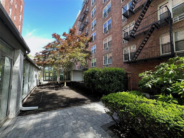 54-40 Little Neck Pkwy Unit 2K, Little Neck, NY 11362 - photo 34