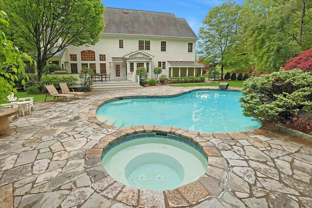 1988 Beekman Ct, Yorktown Heights, NY 10598 - swimming pool with an in-ground hot tub, a patio, and a wooden deck