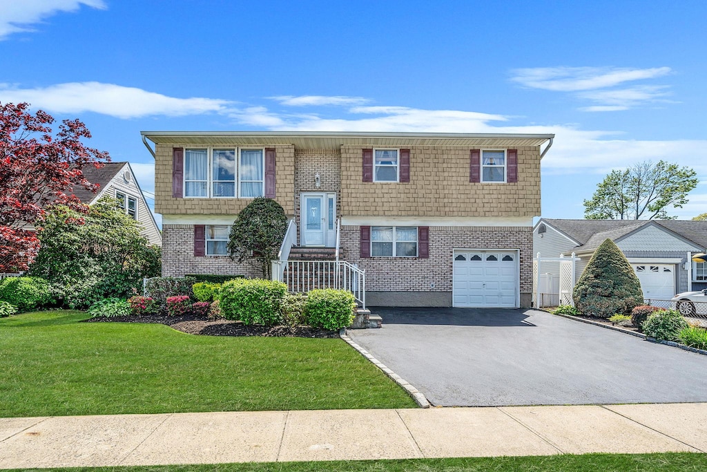 41 Lafayette Ave, Bethpage, NY 11714 - photo 1