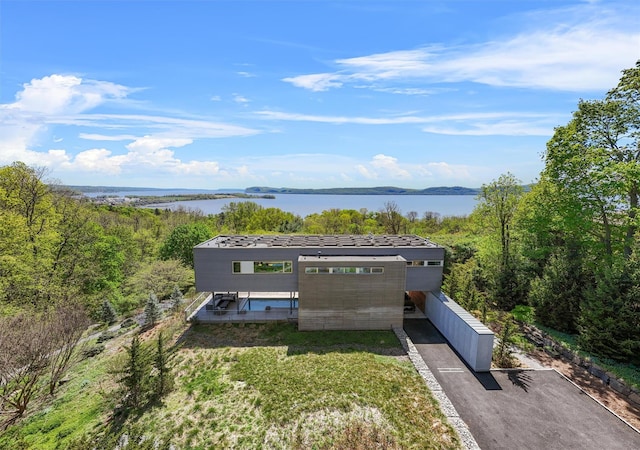 26 Mount Green Rd, Croton-On-Hudson, NY 10520 - view from above of property featuring a large body of water and a heavily wooded area