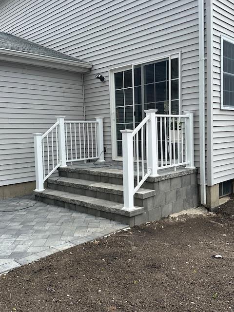 view of exterior entry
