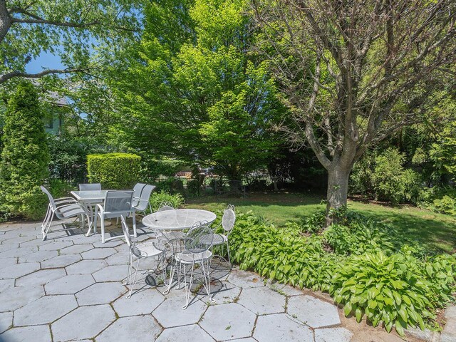view of patio / terrace with outdoor dining space