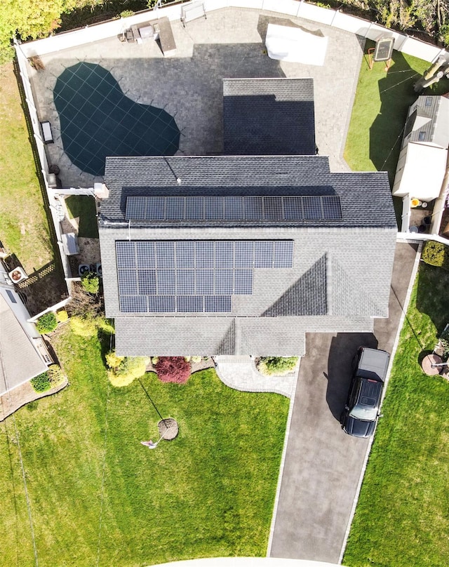 aerial view of property and surrounding area