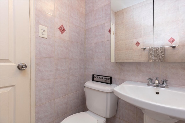 58-03 Calloway St Unit 3Nn, Corona, NY 11368 - half bath with tile walls, toilet, and a sink