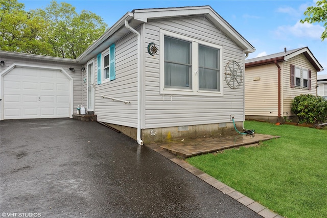 87 Village Cir W, Manorville, NY 11949 - photo 1