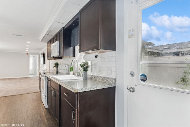 87 Village Cir W, Manorville, NY 11949 - photo 14