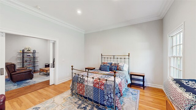 406 Duck Pond, Locust Valley, NY 11560 - bedroom with light wood-type flooring, ornamental molding, baseboards, and recessed lighting