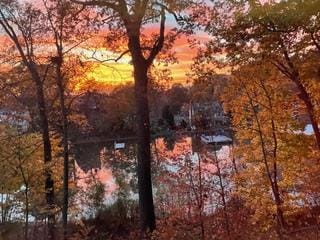 7 Southminster Dr, White Plains, NY 10604 - water view