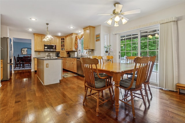 dining space featuring dark wood-style floors, recessed lighting, and ceiling fan
