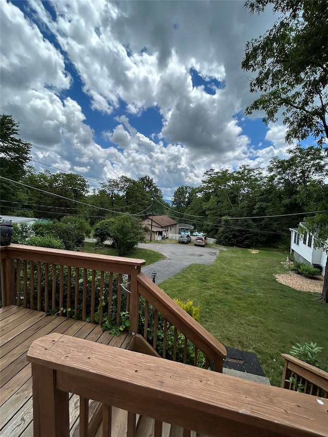 191 Sylvan Lake Rd Unit 16, Hopewell Junction, NY 12533 - wooden deck featuring a yard