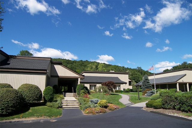 41 Heritage Hills Dr Unit A, Somers, NY 10589 - view of front of house with a front yard