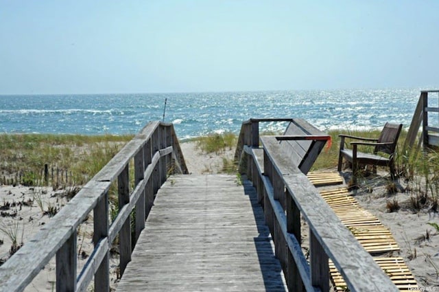 900 Dune Rd, Westhampton Beach, NY 11978 - photo 1
