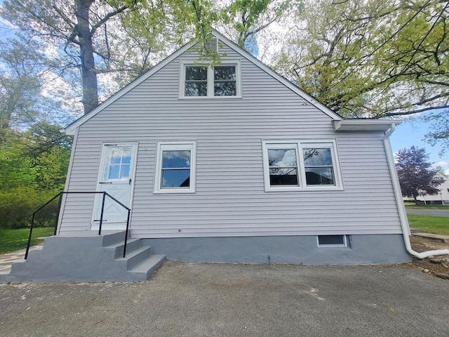 7 Randall Ter, Middletown, NY 10940 - view of property exterior featuring entry steps