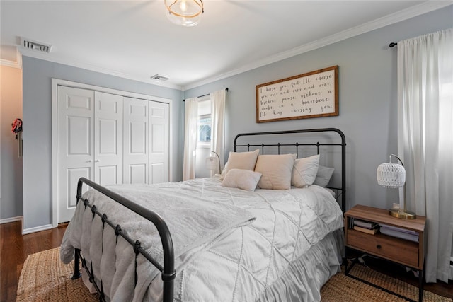 8 Vera Ct, West Islip, NY 11795 - bedroom with a closet, wood finished floors, crown molding, and baseboards